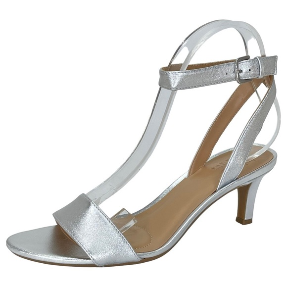 Naturalizer Womens Heels Right 8M Left 7.5M Tinda Soft Silver Leather - Picture 1 of 15